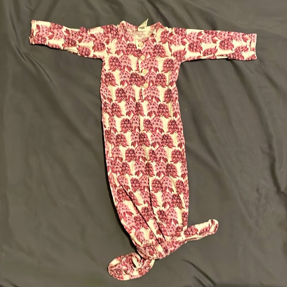 Kate Quinn knotted gown